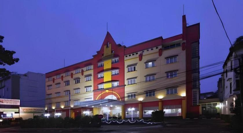 בנדונג Nalendra Hotel מראה חיצוני תמונה